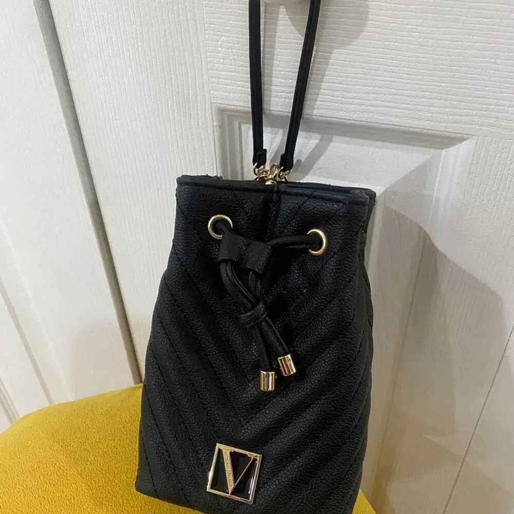 Victoria-s-secret Women's Navy and Blue Wallet-purses - Picture 2 of 3